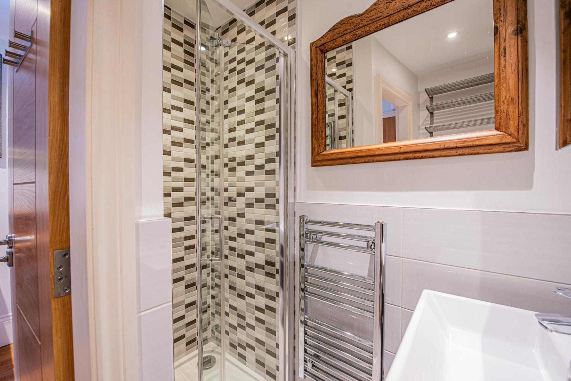 Stylish 1-Bed Flat In Soho - Prime Central Лондон Экстерьер фото
